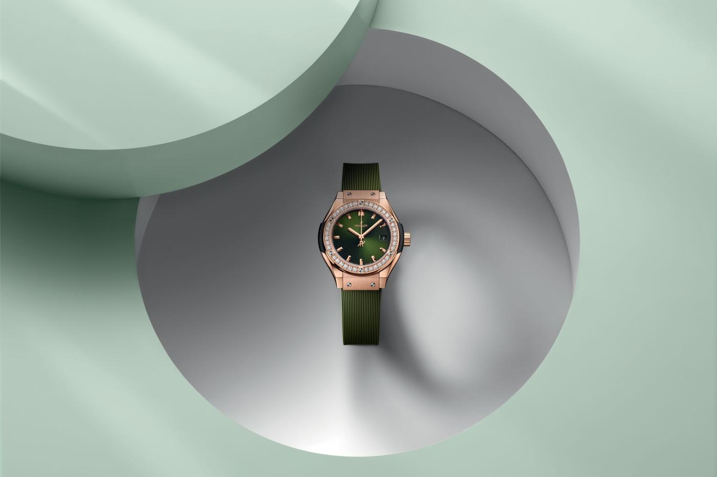 Classic Fusion King Gold Green Diamonds 29 mm