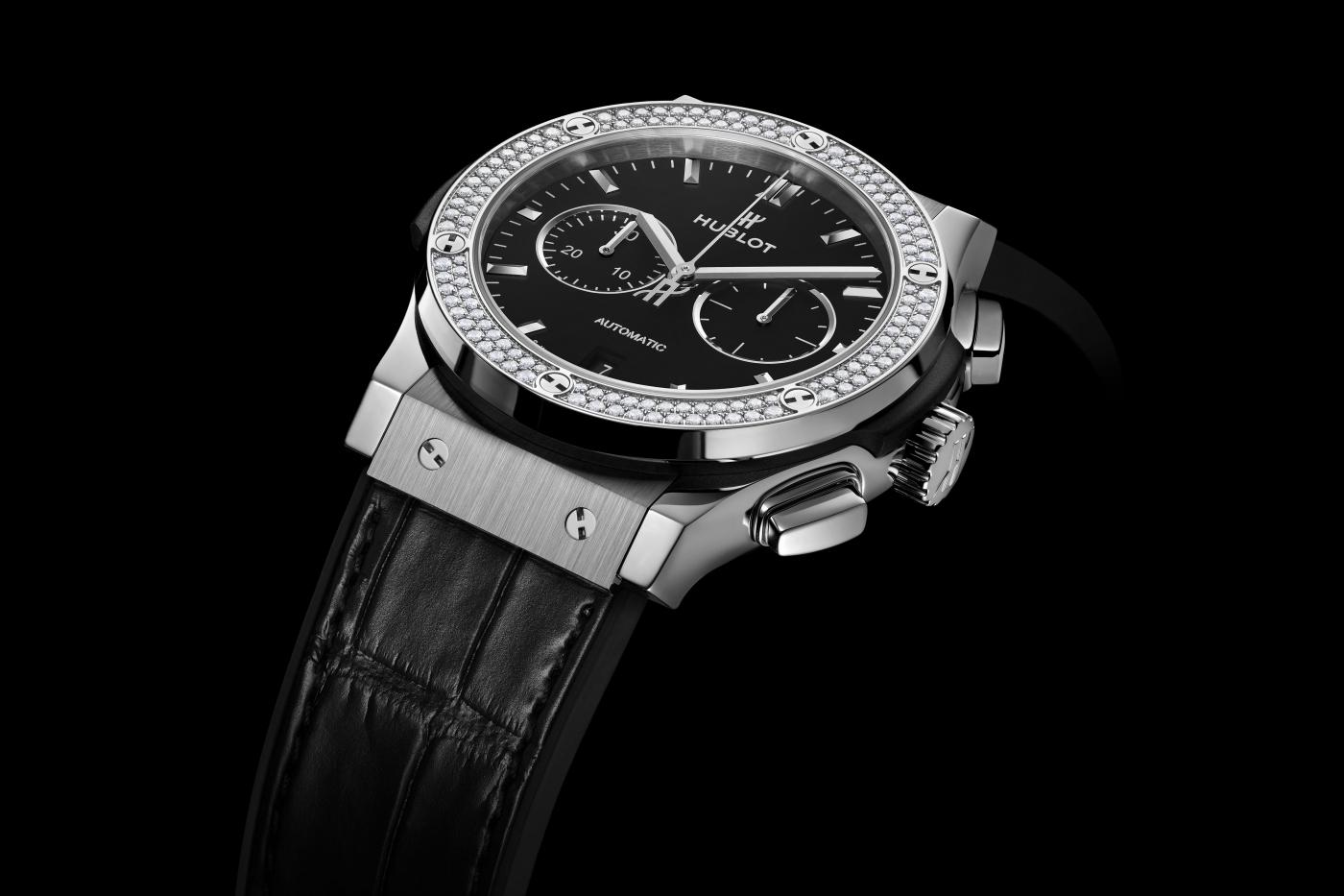 Classic Fusion Chronograph Titanium Diamonds 42 mm, side view